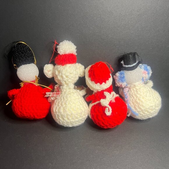 Vintage Handmade Crochet Lot of 9 Christmas Mrs Claus, Snowman, Mouse Ornaments - Picture 8 of 10